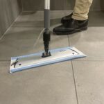 XO2® 40cm Squirt Microfibre Floor Mop Kit - Image 8